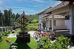 Green Leaves, The countryside Inn(8 kms from Ooty), Ooty