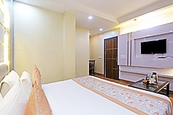 Hotel Preet Palace Just A Minute Away From Nizamuddin Railway Station, Delhi