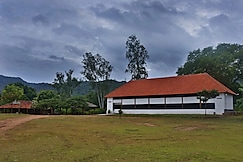 CotsVilla Resort Topslip, Pollachi