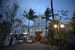 Hotel The Excellency, Surat