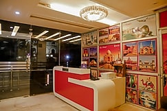 Little Pink Homestay | Rooms & Caretaker, Agra