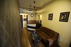 NESTLAY ROOMS AMBATTUR., Chennai