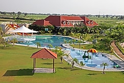 100 ACRES CLUB, Sanand