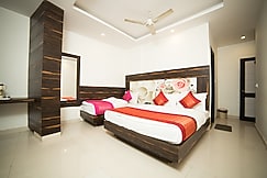 Hotel Sunrise Dx @ opposite New Delhi Railway Station, Delhi