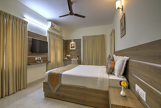 Sunshine Suites Grand Deluxe