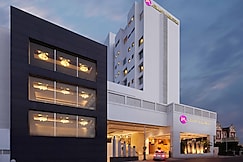 Grand Mercure Vadodara Surya Palace- An AccorHotels Brand, Vadodara