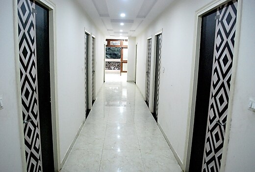 HOTEL HARISH PALACE
