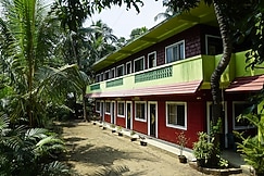 Nirmitee Nyahari Niwas , Malvan