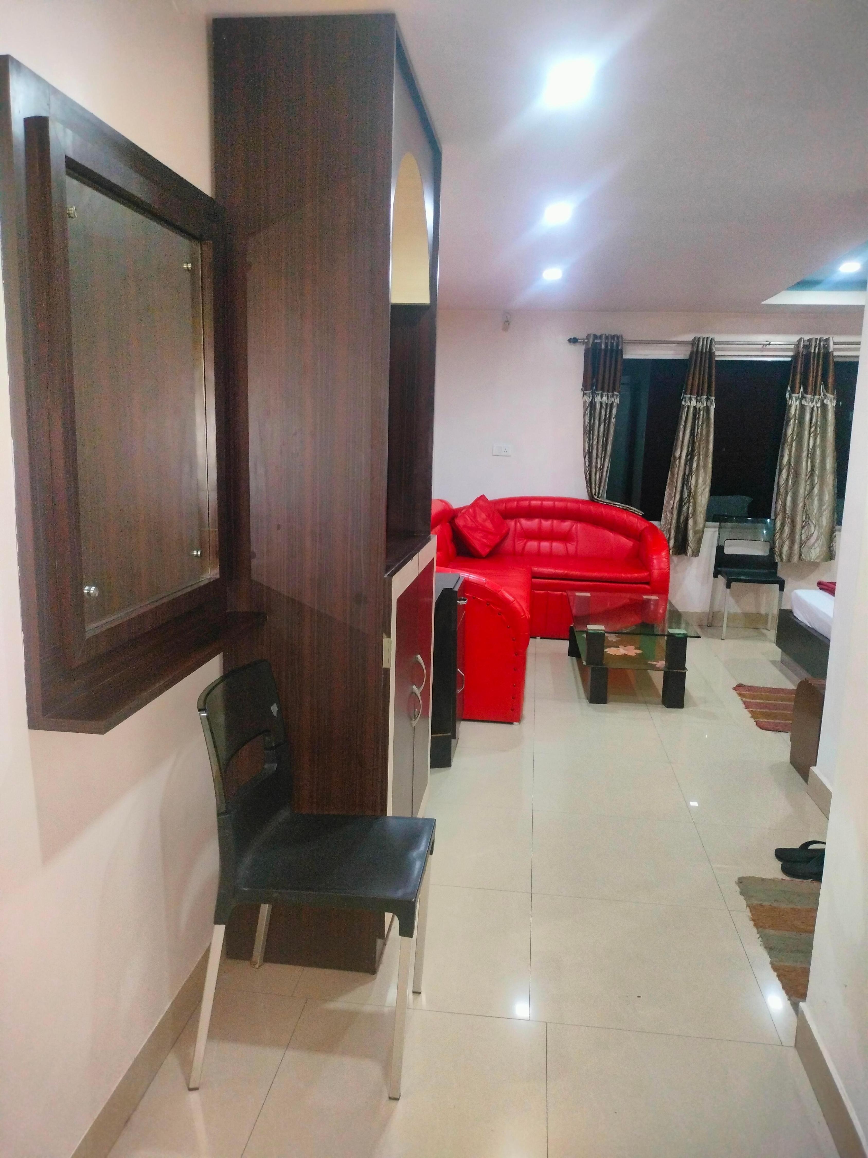 Hotel Sheetal Palace - Tap to explore photos