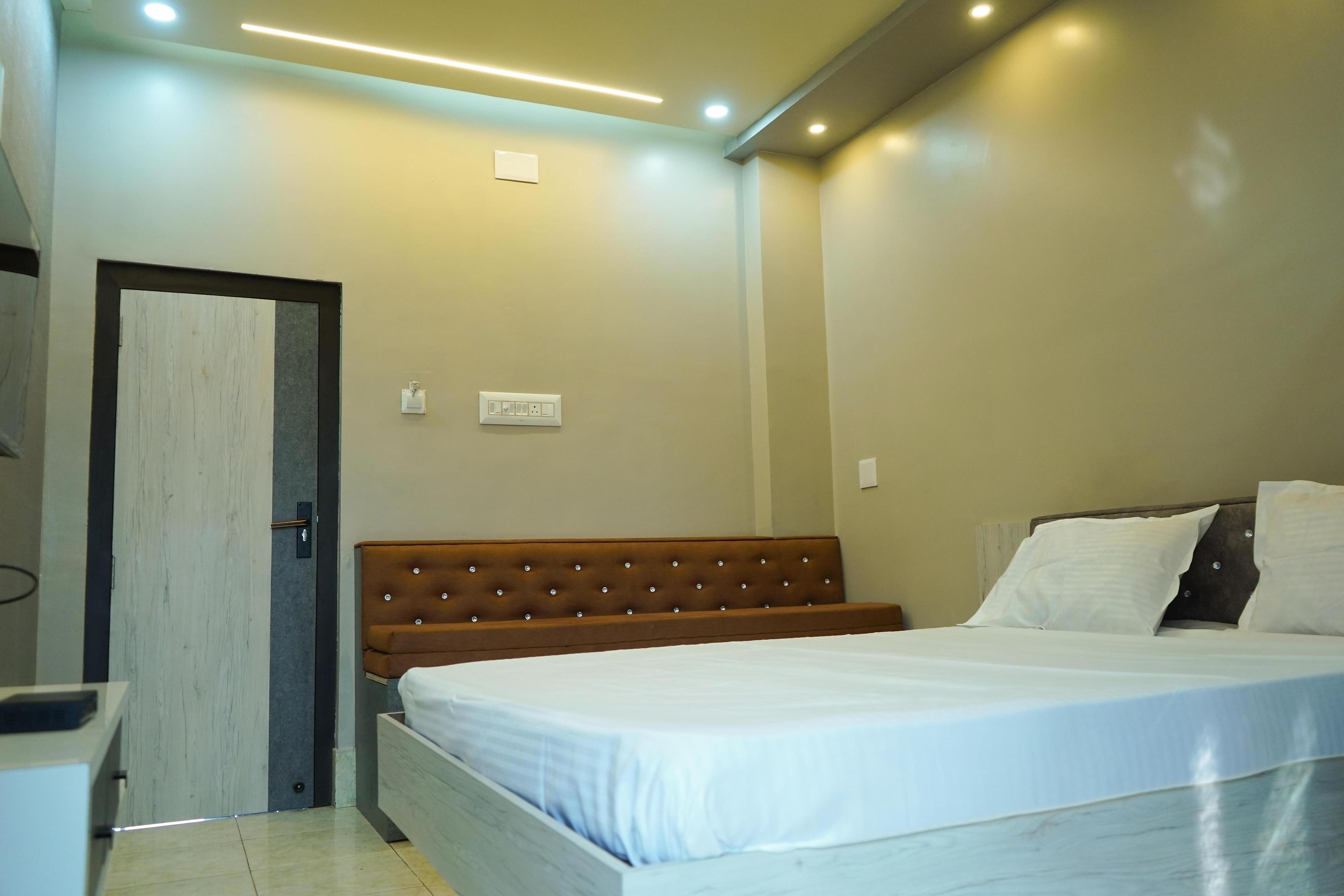 Hotel Indrajit - Tap to explore photos