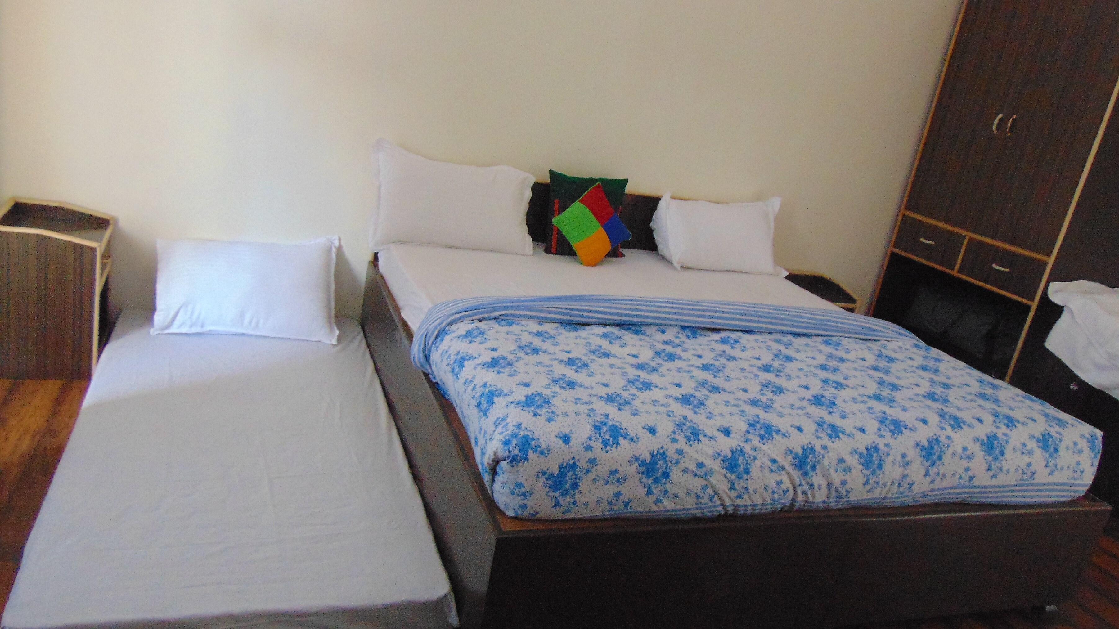 Hotel Katpa Residency - Tap to explore photos