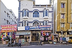 Sri ayodhya lodge , Tirupati