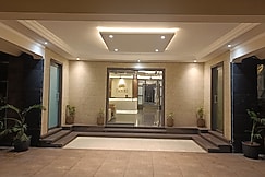 NEW HOTEL JANKI, Pathalgaon