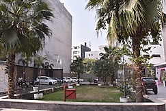 Chhavi Hotel, Noida