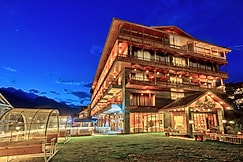 Snow Flakes Resort And Spa Centrally Heated Luxury Resort, Manali