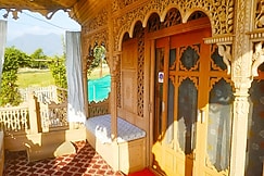 New Jeddah Houseboat, Srinagar