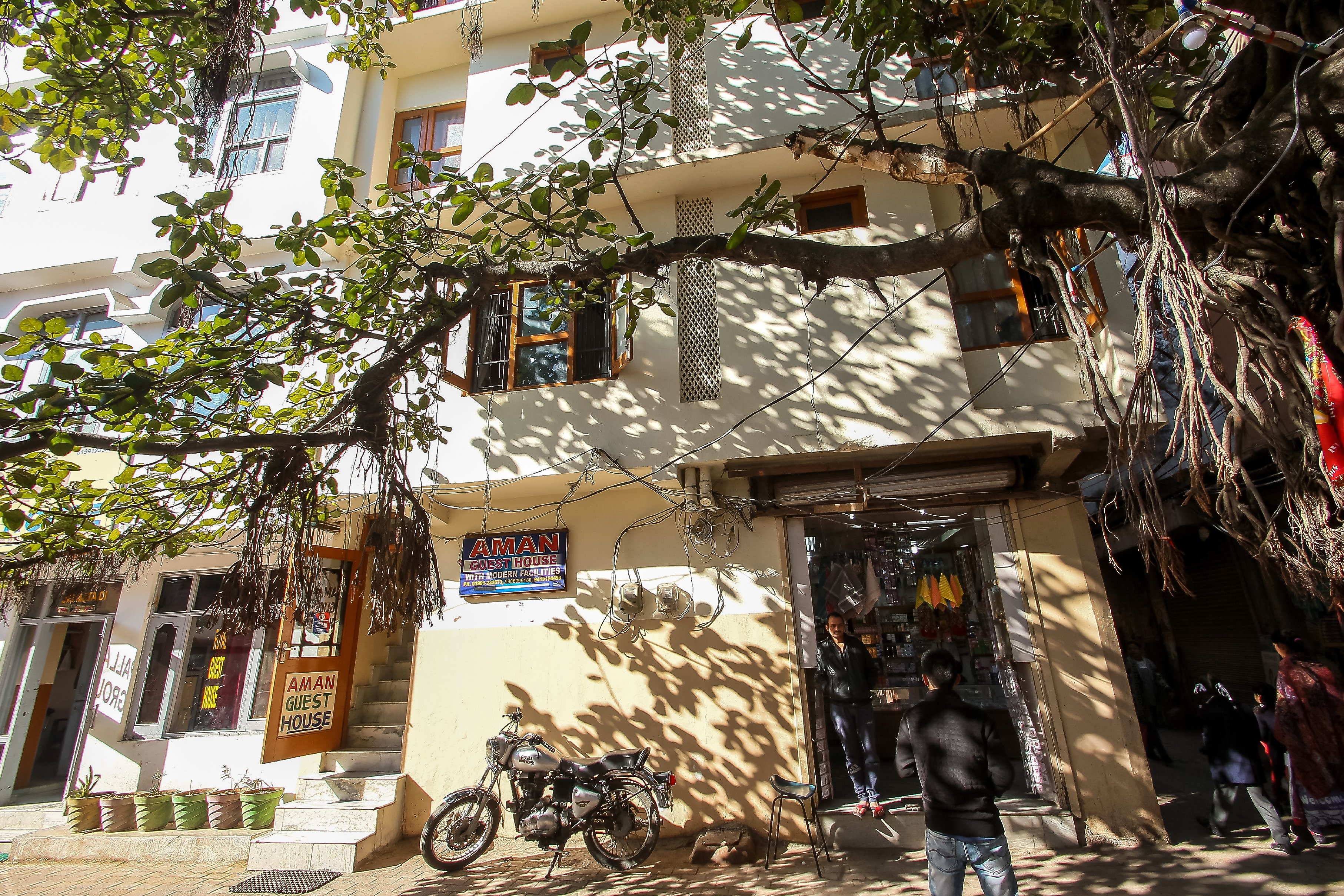 Aman Guest House - Tap to explore photos