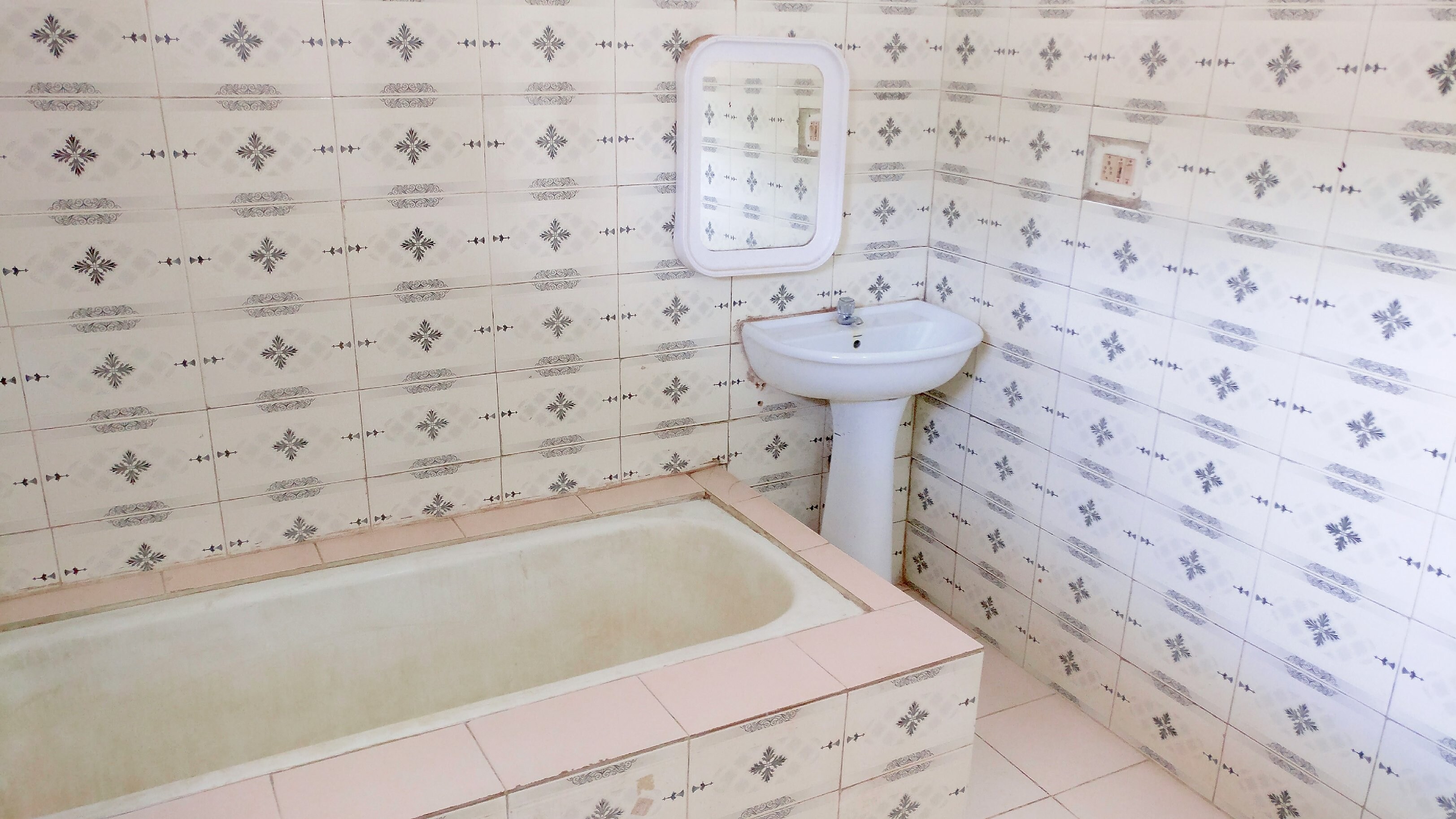 Hotel Sree Ganapathy - Tap to explore photos
