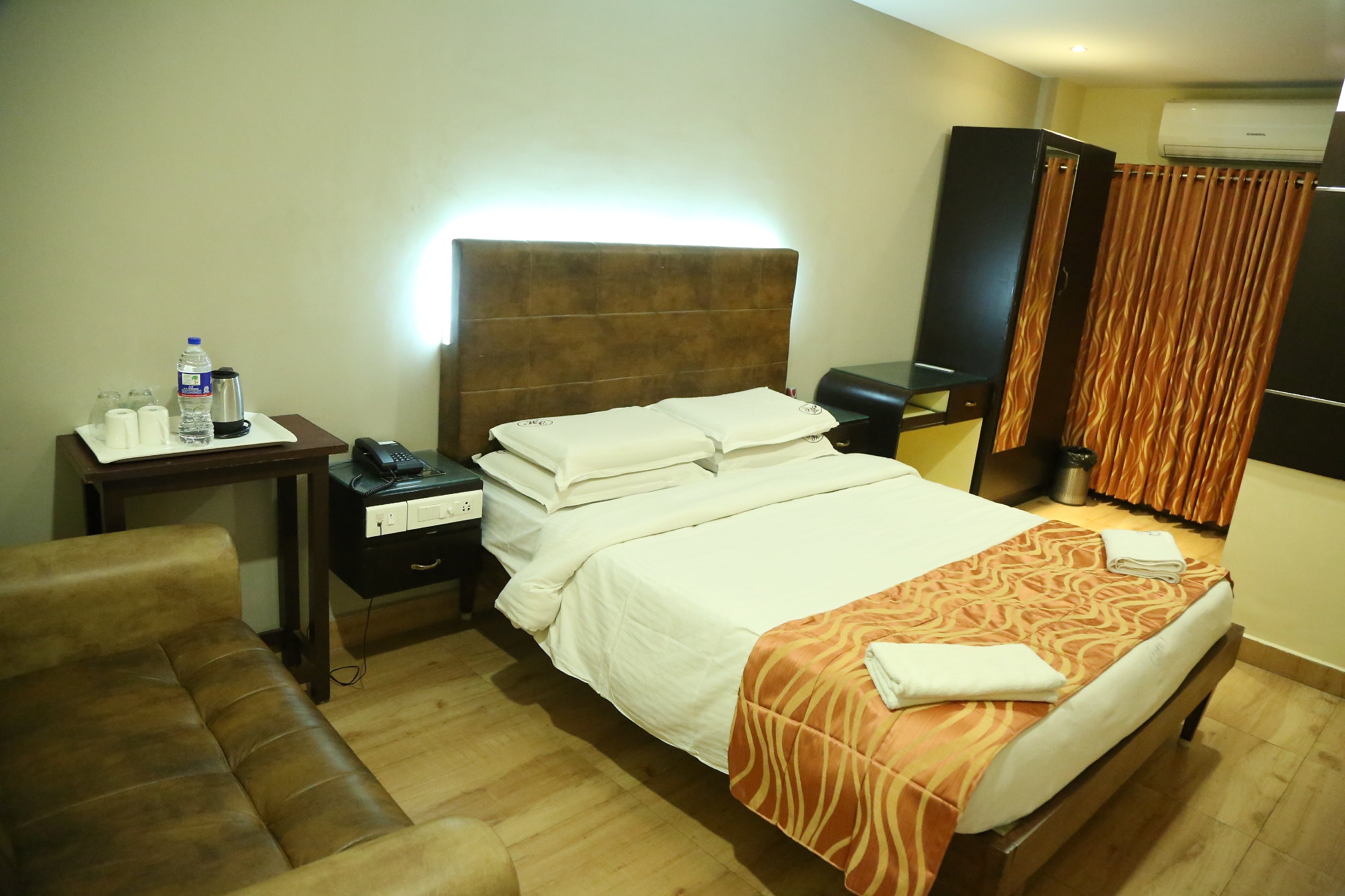 Hotel Chitra - Tap to explore photos