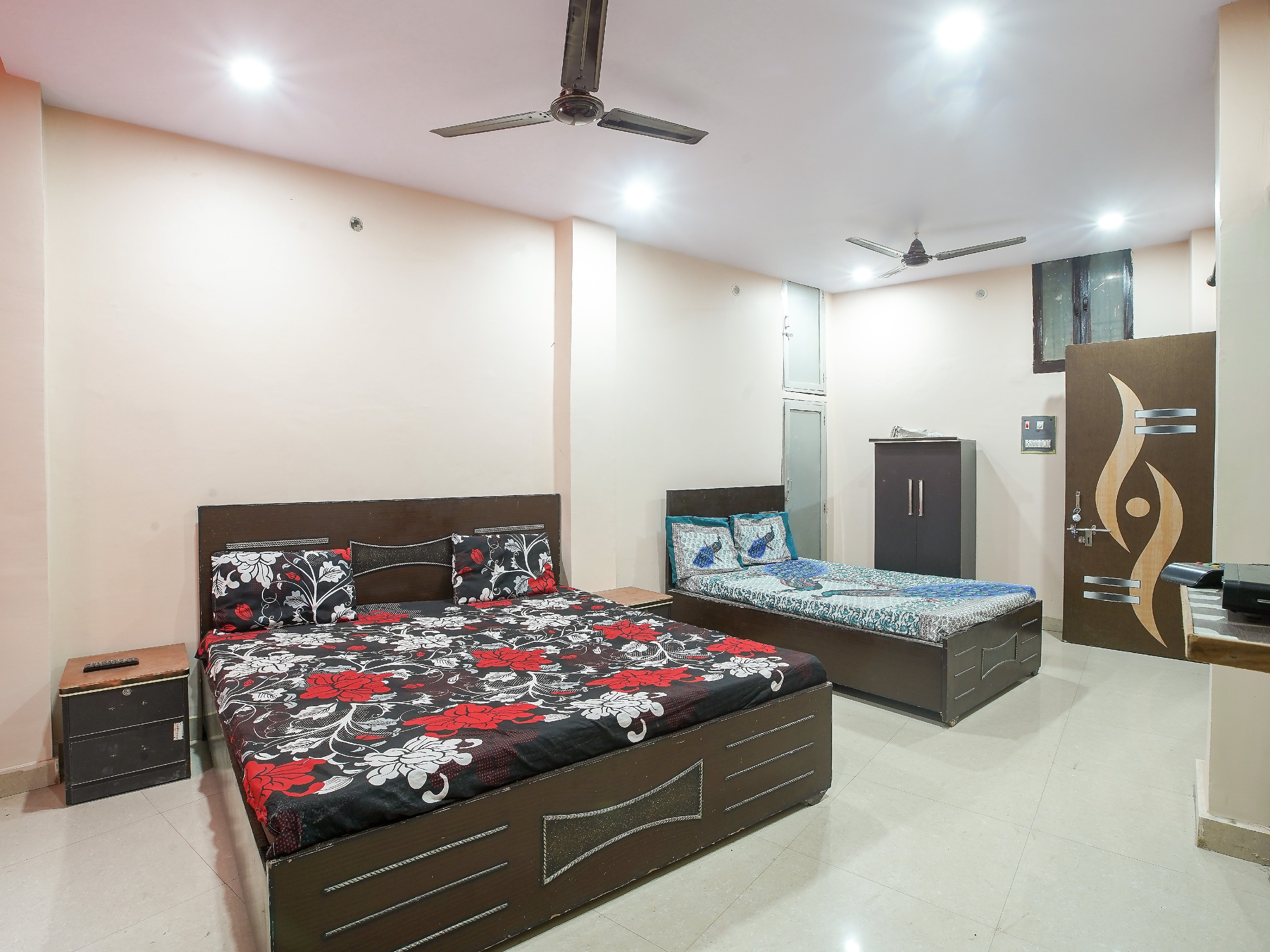 RLJ Guest House - Tap to explore photos
