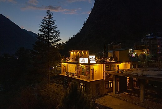 Nomads Hostel | Rooms & Dorms