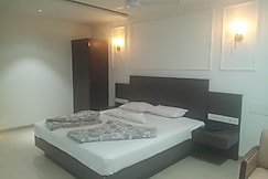 Hotel Seven Steps, Himmatnagar