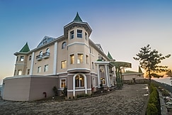 Club Mahindra Pristine Peaks,Naldehra