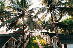 SUNSET WAVES RESORT, Goa