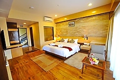 Hotel Queens Park , Chitwan