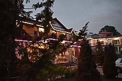 Shri Shail Inn, Mukteshwar