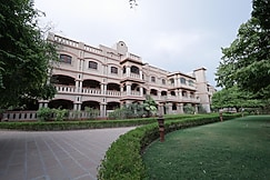 MVT Guesthouse & Restaurant, Vrindavan