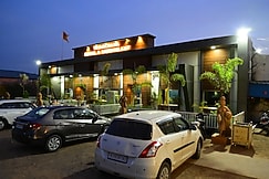 Trilochana Hotel & Restaurant, Pokhran