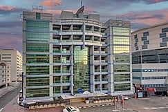 Howard Johnson Plaza by Wyndham, Dubai Deira, Sharjah