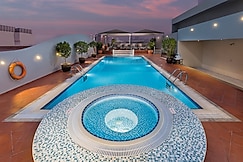 Savoy Crest Hotel Bur Dubai, Sharjah