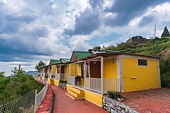 Banlekhi Cottages | Valley & Sunrise Views, Bhowali