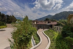 Lemon Tree Premier Corbett - A River Access Property, Jim Corbett (Ramnagar)