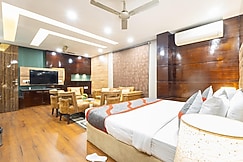 Hotel Gold Souk, Sohna