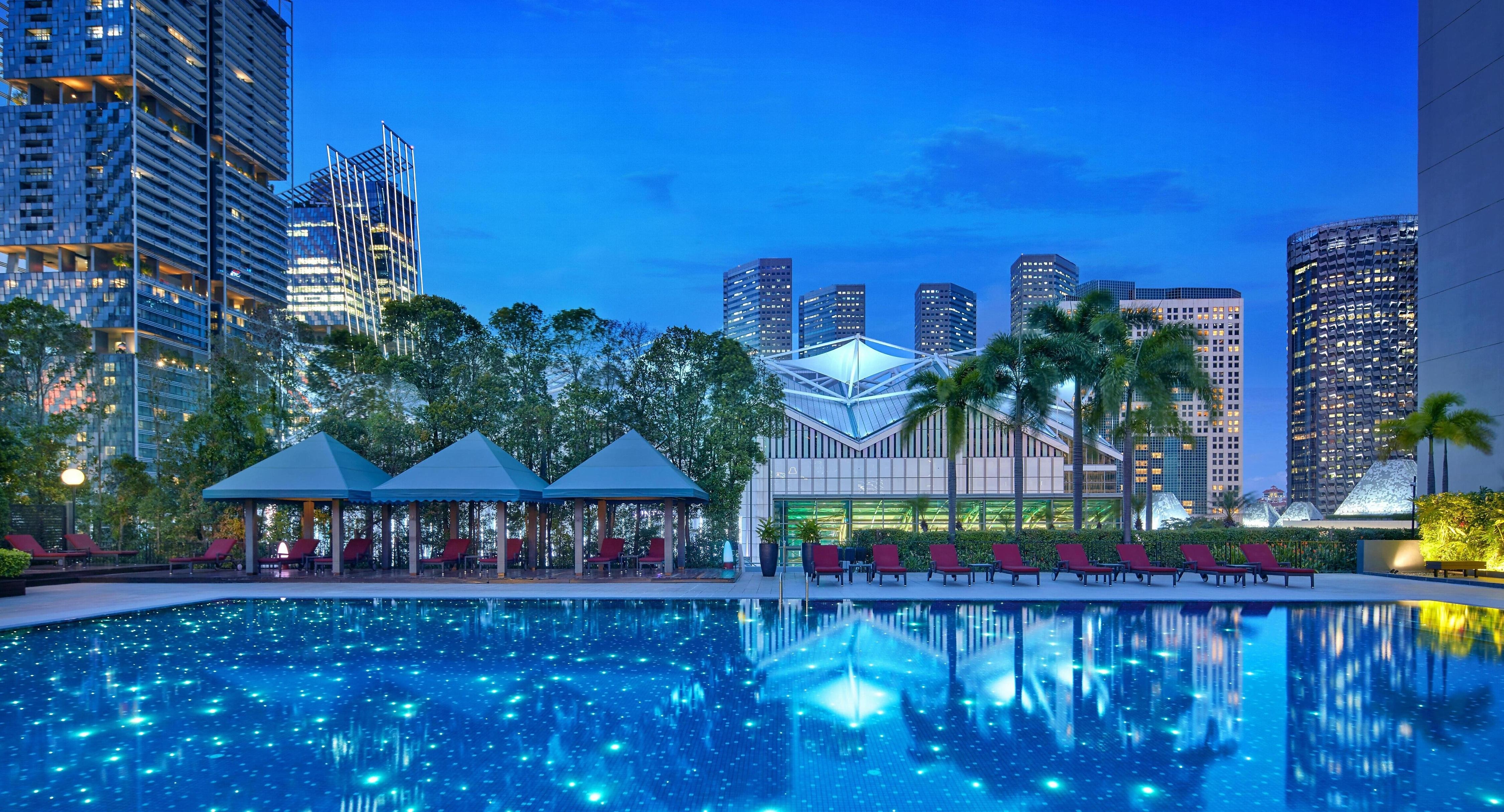 PARKROYAL COLLECTION Marina Bay, Singapore - Tap to explore photos