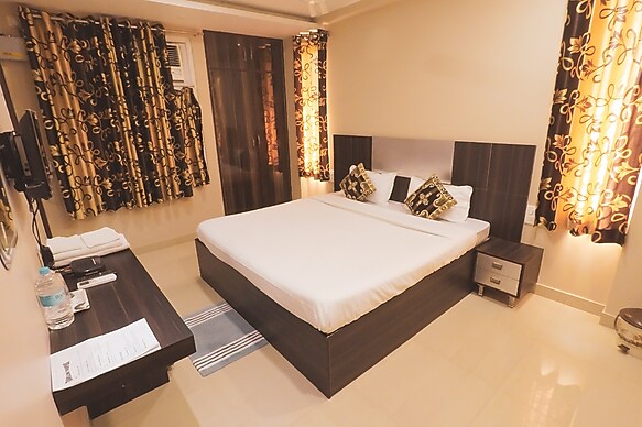 Varanasi Hotels Under Rs 1000 Rs 500 Below Varanasi Free First Night Upto 70 Off