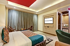 Hotel Karan Holidays Near Pitampura metro station, Delhi