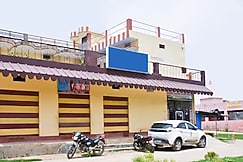 Mohit paying guest house, Varanasi