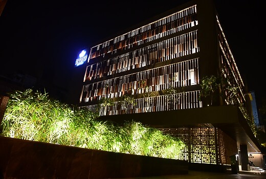 Levana Suites Lucknow Hotel Price Address Reviews