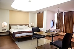 Hotel Panchalee Deluxe, Kolhapur