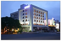 Hotel Utsav Deluxe, Pune