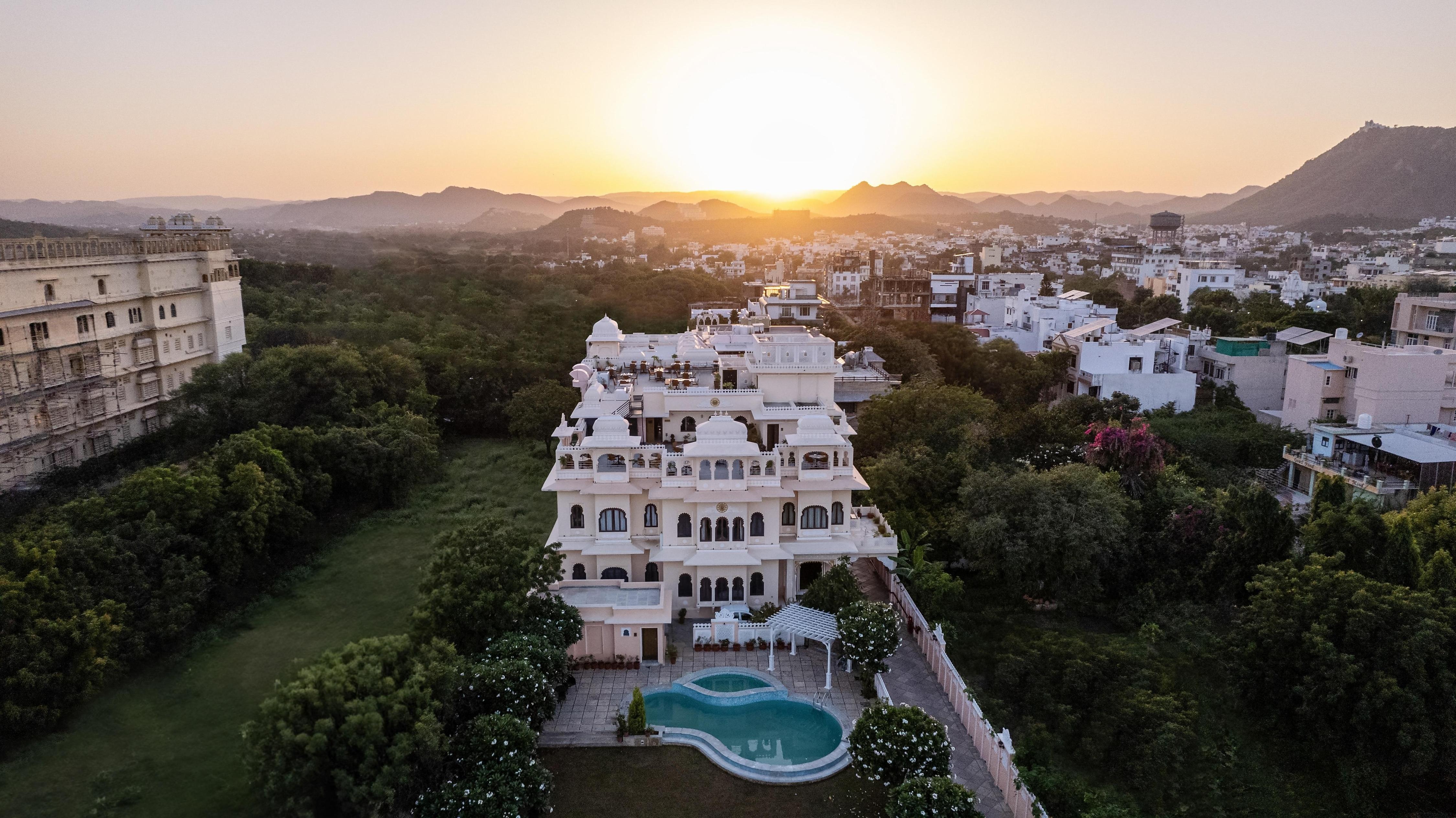 Sterling Jaisinghgarh Udaipur - Tap to explore photos