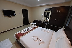 Hotel Queen Emperor, Tiruchirappalli