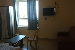 Hotel basant, Hindaun