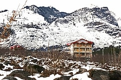 Snow Range Cottage, Manali