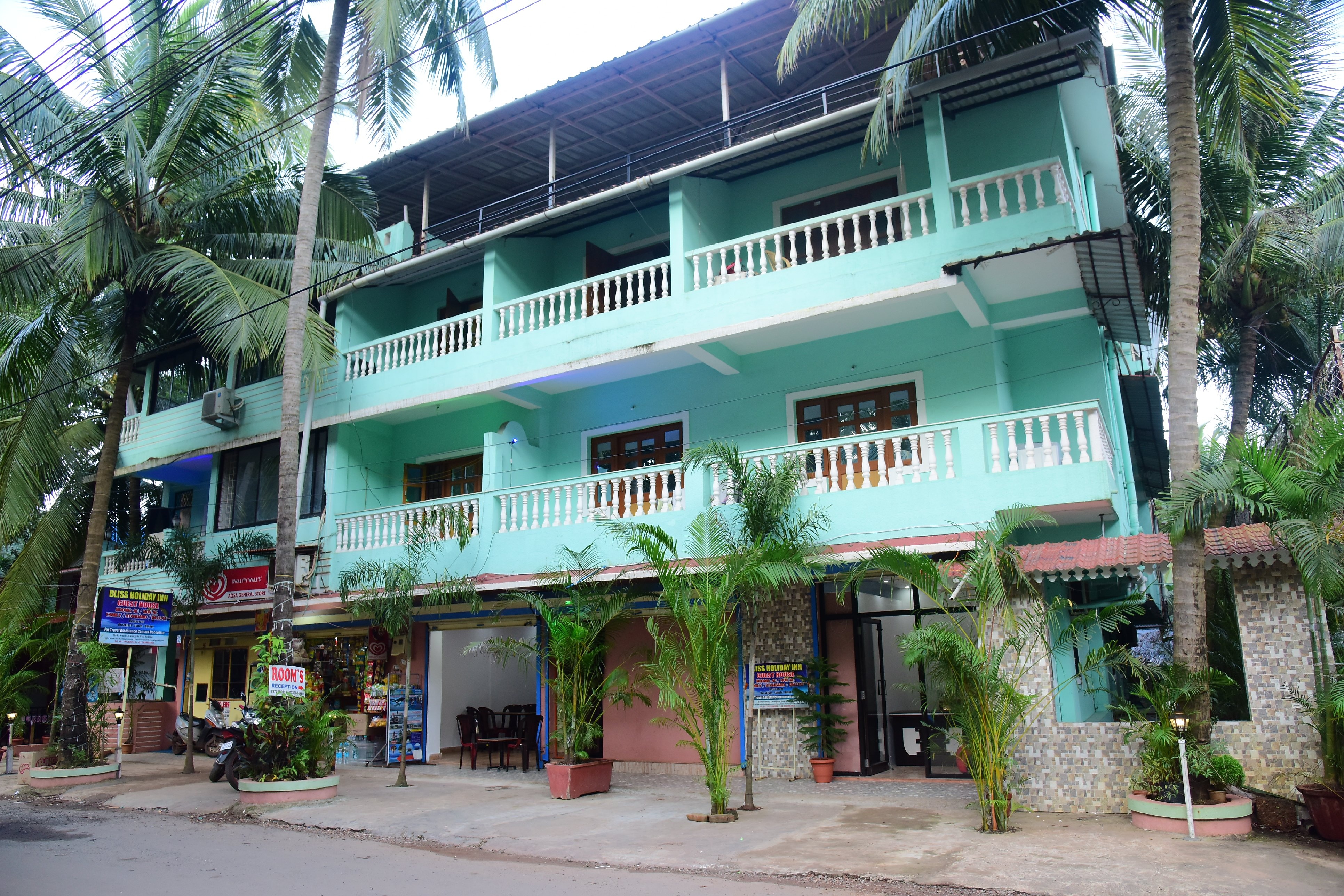 Bliss Holiday Inn Goa Free Cancellation Price Address Reviews