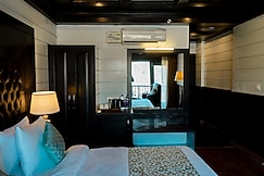 Bulaakh by White Flower, Mussoorie